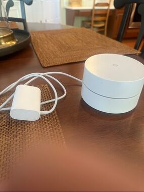Google White Mesh Wi‑Fi Point with Power Adapter